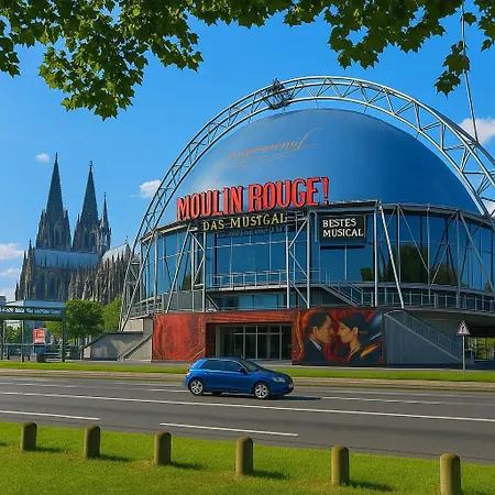 Appartement Penthouse Koeln 90 *
